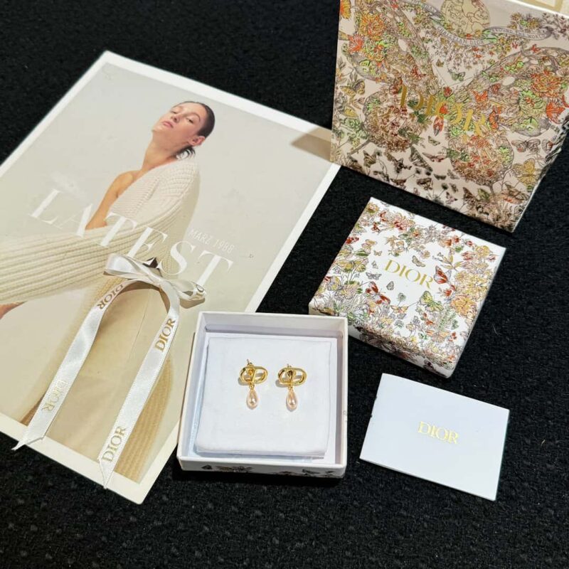 ☑️DIOR迪奥CD粉色珍珠耳钉耳环 - Image 3