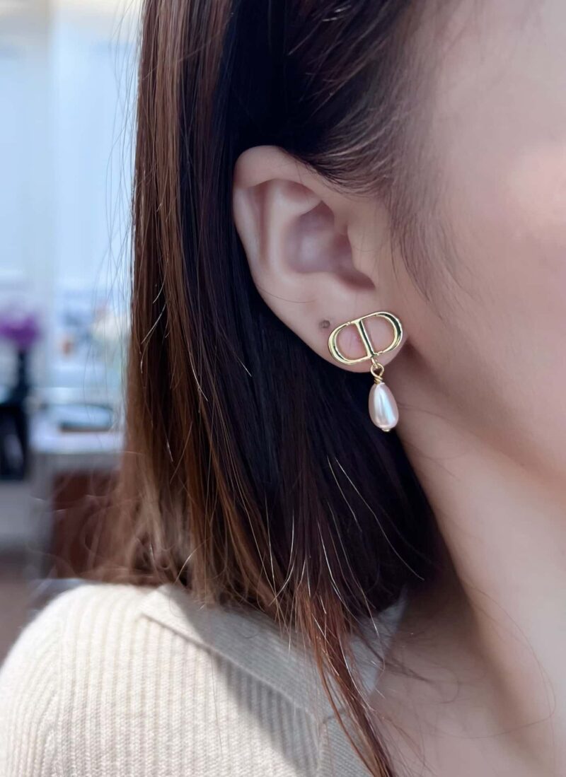☑️DIOR迪奥CD粉色珍珠耳钉耳环 - Image 4