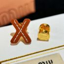 （一对）MIU MIU缪缪不对称皮革字母耳钉耳环