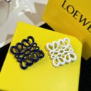 LOEWE罗意威方形月饼胸针