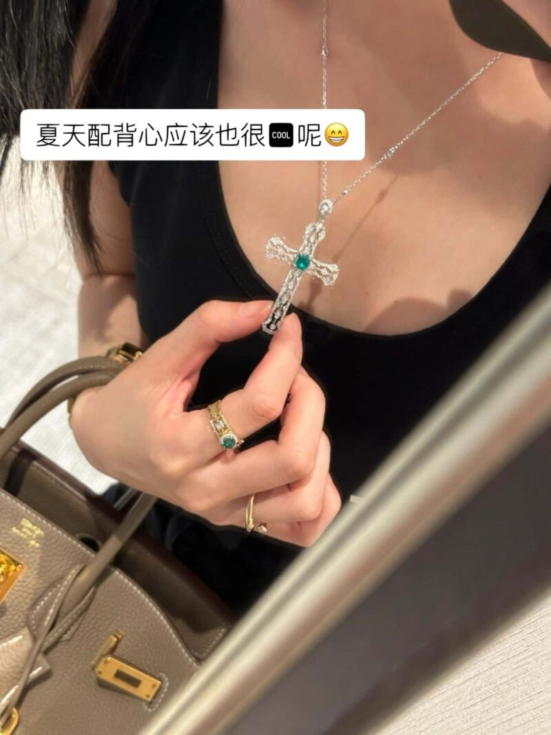 新品 ☀原单货a ☀克罗心绿钻十字项链 ☀ - Image 3