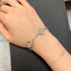 CNC版本 ☀️Van Cleef &Arpels 梵克雅宝间钻镭雕四叶草五花手链 ☀