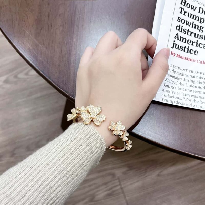 ☀️Van Cleef &Arpels 梵克雅宝Frivole7枚花四叶草手镯 ☀ - Image 6