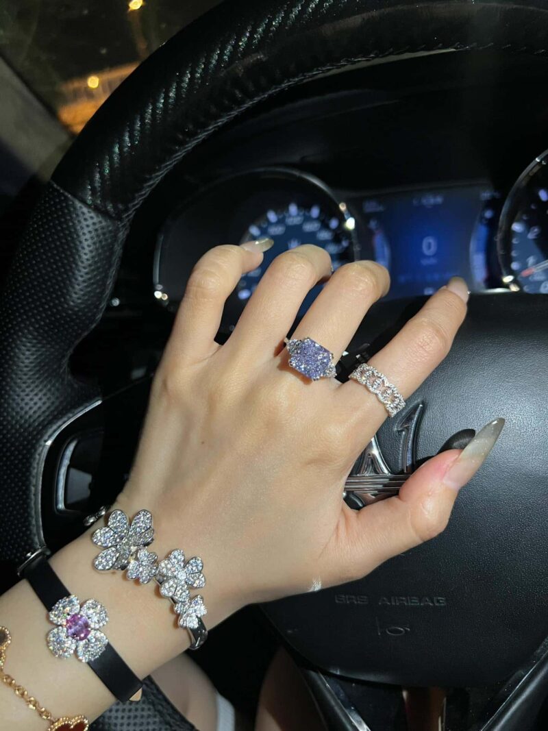 ☀️Van Cleef &Arpels 梵克雅宝Frivole7枚花四叶草手镯 ☀ - Image 9