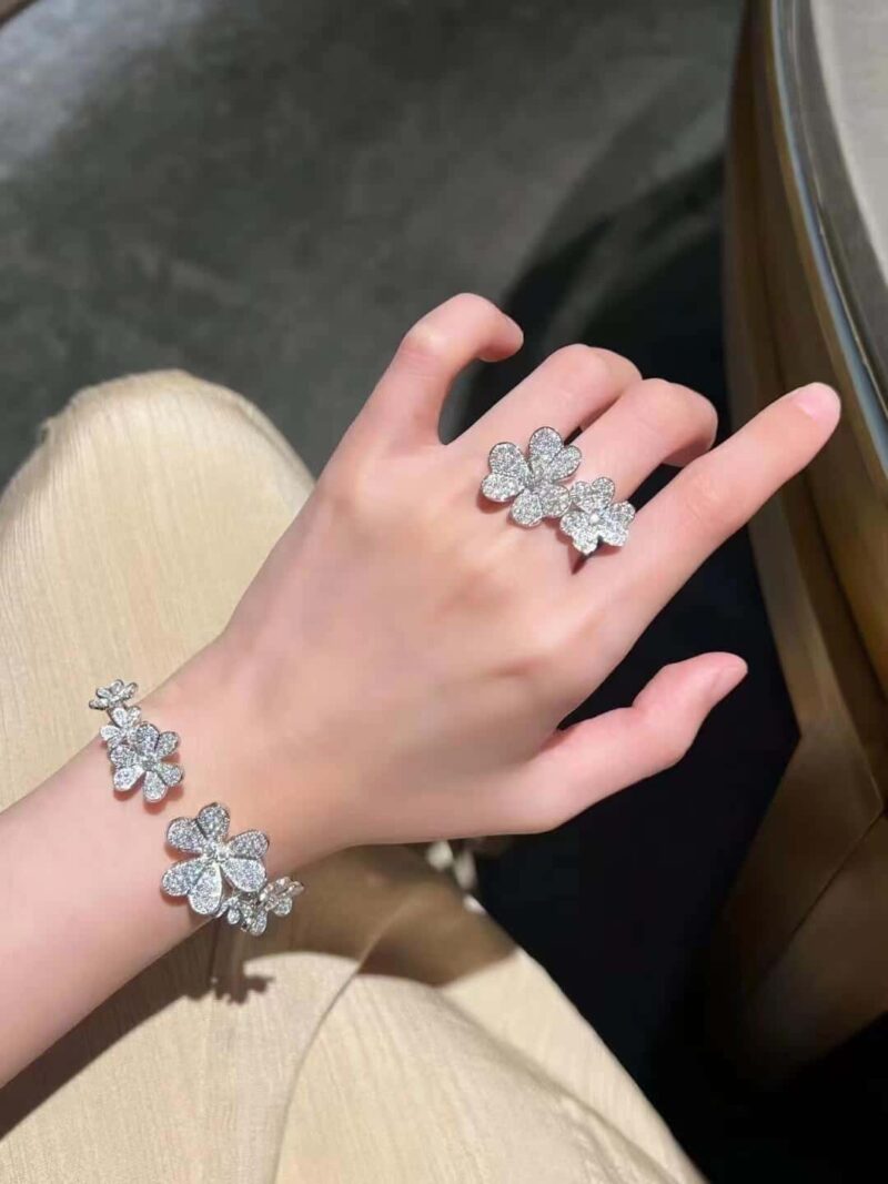 ☀️Van Cleef &Arpels 梵克雅宝Frivole7枚花四叶草手镯 ☀ - Image 13