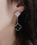 CNC版本 ☀️Van Cleef &Arpels 梵克雅宝黑玛瑙四叶草耳拍耳环耳钉 ☀