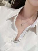 🎄圣诞限定款 ☀️Van Cleef &Arpels 梵克雅宝圣诞节限定款镭雕四叶草项链 ☀