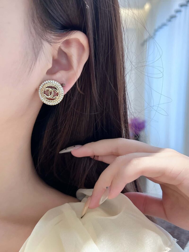 ☀️☑️ 香奈儿c1双c圆形满钻耳钉耳环 ☀️ - Image 6