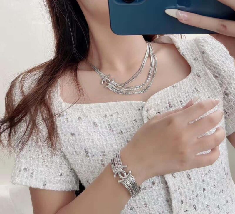 ☀️☑️ 香奈儿双c流苏熔岩手链 ☀️ - Image 3