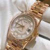 IC0000825_171102140952886_iOS.jpg ROLEX 劳力士 星期日历型 DAY-DATE 118235PKMOPCAROUSELDIA