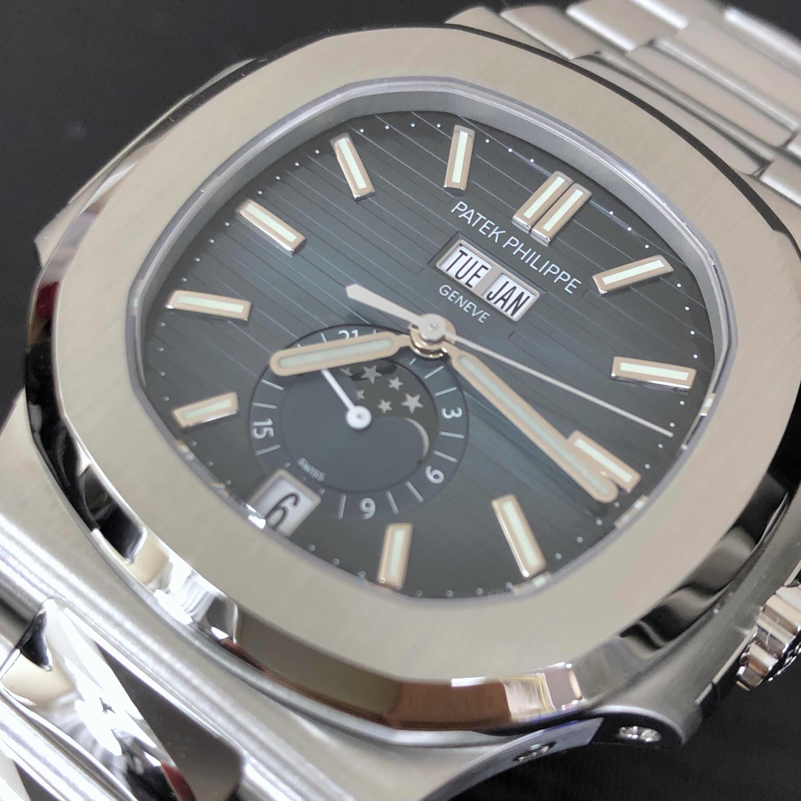 PATEK PHILIPPE 百达翡丽 NAUTILUS 5726/1A-014