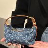 LV HILLS POCHETTE 手拿包