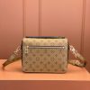 LV POCHETTE MéTIS