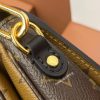 LV POCHETTE MéTIS
