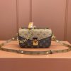 LV POCHETTE MéTIS EAST WEST