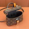 202411201224111732076651162hSmVm.jpg LV VANITY CHAIN POUCH