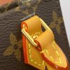 LV PETIT SAC PLAT
