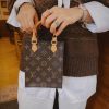 LV PETIT SAC PLAT