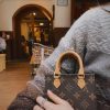 LV PETIT SAC PLAT