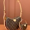 LV CROISSANT 中号