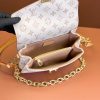 LV POCHETTE MéTIS EAST WEST