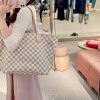202411201235561732077356042VvnS9.jpg LV NEVERFULL 中号
