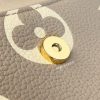 LV WALLET ON CHAIN IVY