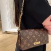 LV WALLET ON CHAIN LILY